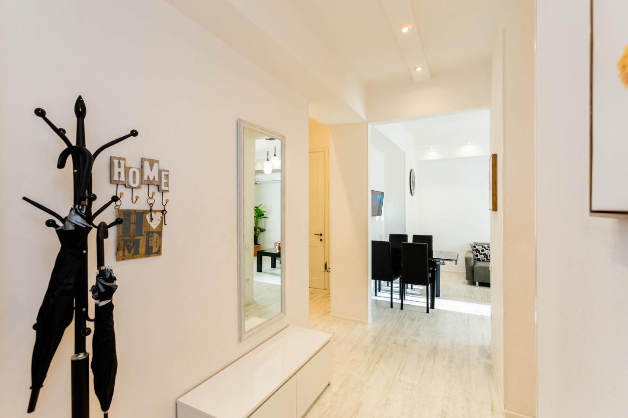 Luxury Apartment In The City Centre Tbilisi Exterior photo